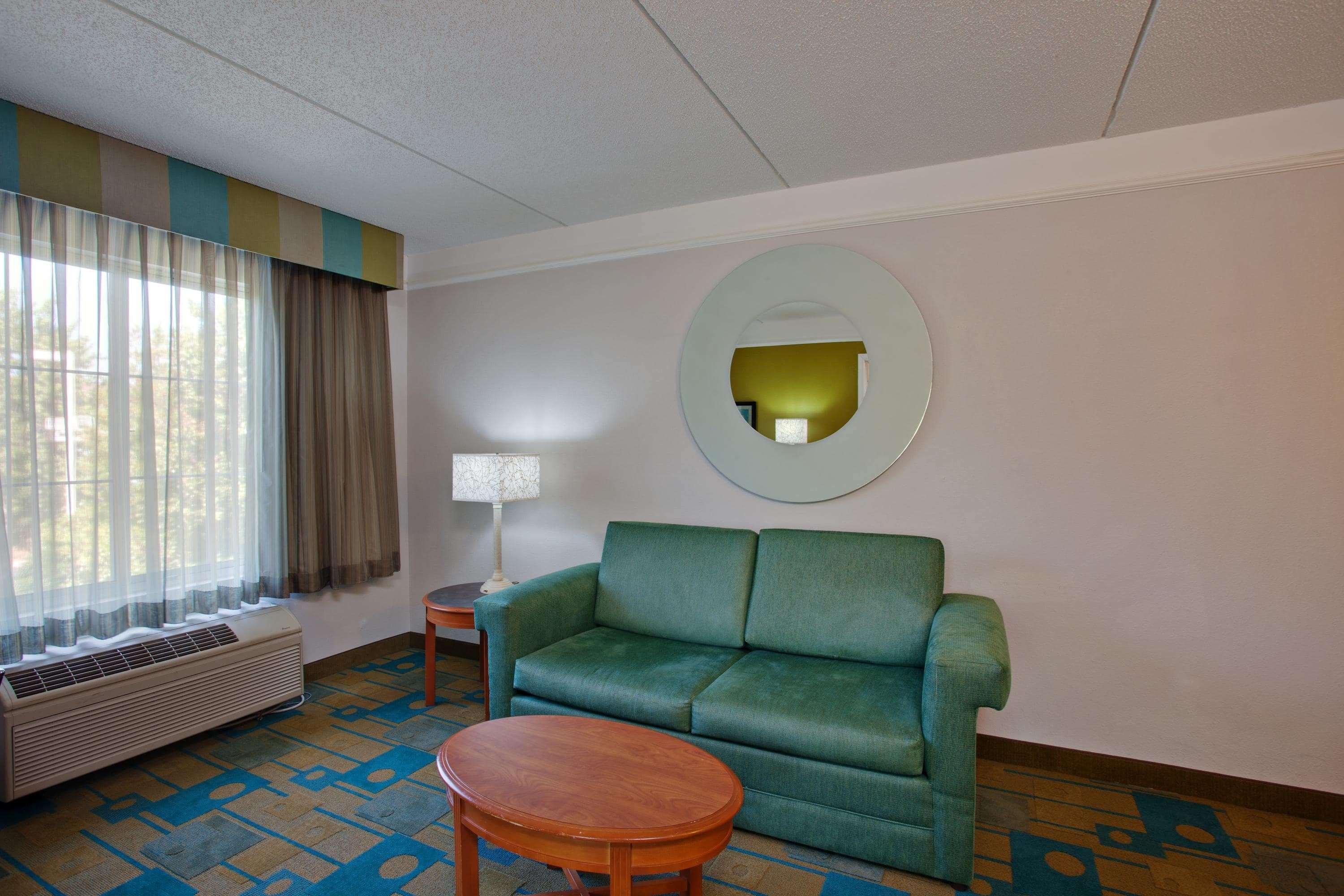 Hotel La Quinta By Wyndham Winston-Salem Exterior foto